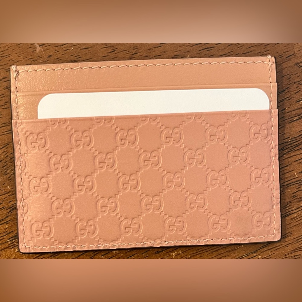 Gucci pink card holder. NEW